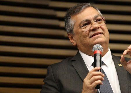 Flávio Dino vota pela cassação da deputada Carla Zambelli