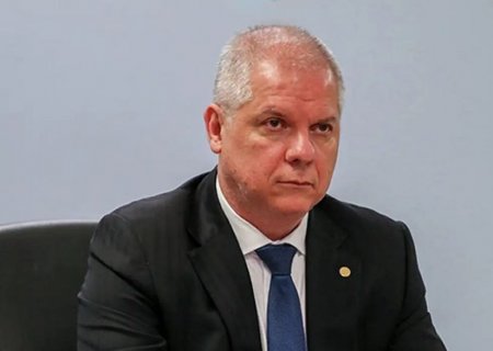 Lula determina demissão do presidente do INSS