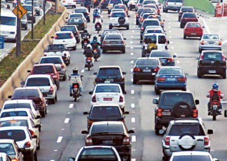 Isenção de IPVA para veículos com 20 anos avança na Câmara