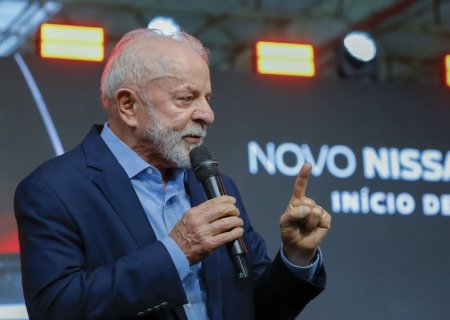 “País não pode viver eternamente de Bolsa Família', diz Lula