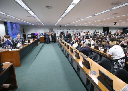Projeto que facilita prisão preventiva de reincidentes avança na Câmara