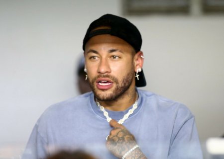 Neymar vai viajar com Santos para Maceió e pode ser utilizado contra o CRB pela Copa do Brasil