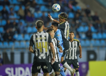 Equipes brasileiras tem noite desastrosa na Libertadores e Sulamericana