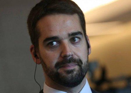 Eduardo Leite confirma pré-candidatura à Presidência