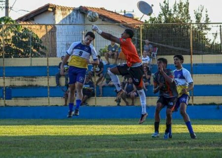 Com goleada de 5 a 0 sobre o Uni&atilde;o, Ivinhema mant&eacute;m chances no Sub-20
