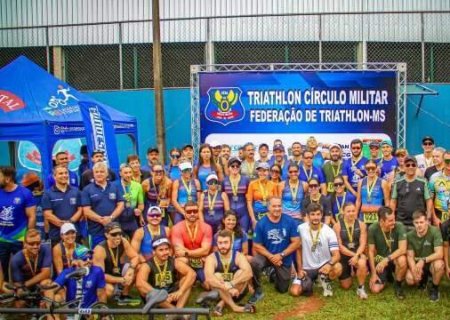 Festival de triathlon re&uacute;ne 156 atletas em provas na Capital neste domingo