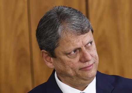 Deputado pede inquérito contra Tarcísio após falas contra STF