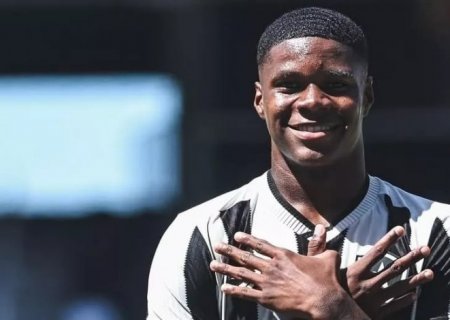 Com vários desfalques, Botafogo recebe o Grêmio pelo Brasileirão