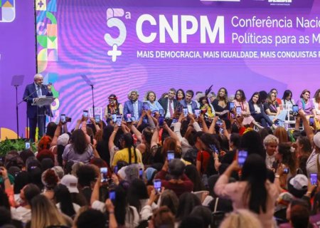 Mulheres cobram direitos e voz na 5ª Conferência Nacional