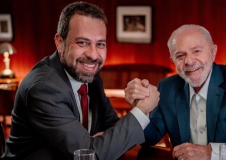 Após anúncio como ministro, Boulos diz que sua principal missão será ‘colocar o governo na rua’