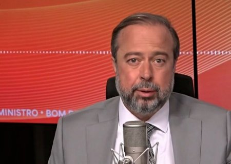 Ministro de Minas e Energia explica que apagão ocorreu por falha elétrica localizada: 'Não foi falta de energia'