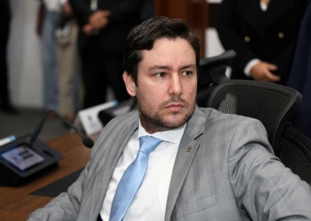 Grupo de Riedel recorre à Justiça Eleitoral para tentar barrar ataques de adversário