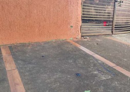 Homem &eacute; golpeado na cabe&ccedil;a pelo atual marido da ex e morre na cal&ccedil;ada