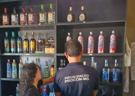 Pol&iacute;cia fecha lava a jato e conveni&ecirc;ncia por tr&aacute;fico e falsifica&ccedil;&atilde;o de bebidas